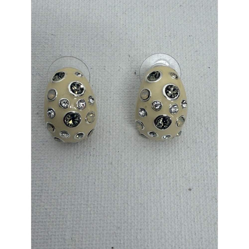 Signed DaVinci Rhinestone Earrings Cream‎ Domed Studs Vintage Jewelry Ladies